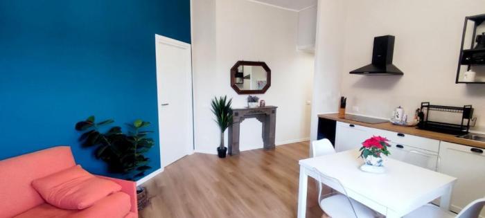 2 Bedroom Gem Near Milano Centrale Fast Wi Fi Kademy House Room photo